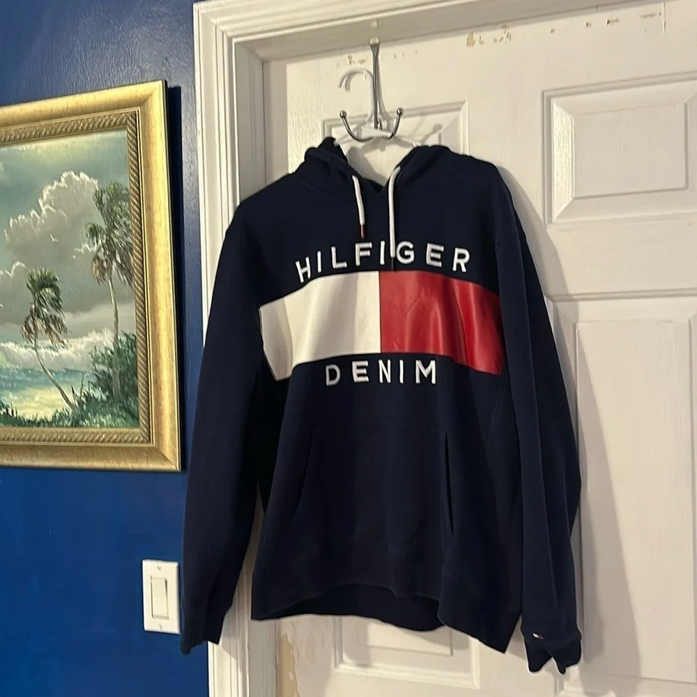 Tommy Hilfiger Men's Quinn Logo Print Fleece Pullover Navy Blue & Red Hoodie XL